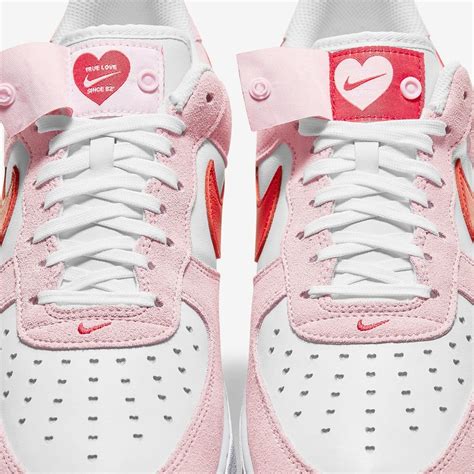 valentinstag schuhe nike|best nike valentine's day.